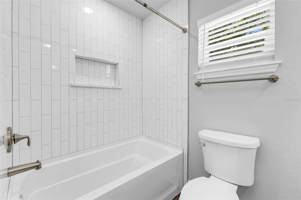 For Rent: $3,000 (3 beds, 3 baths, 1344 Square Feet)