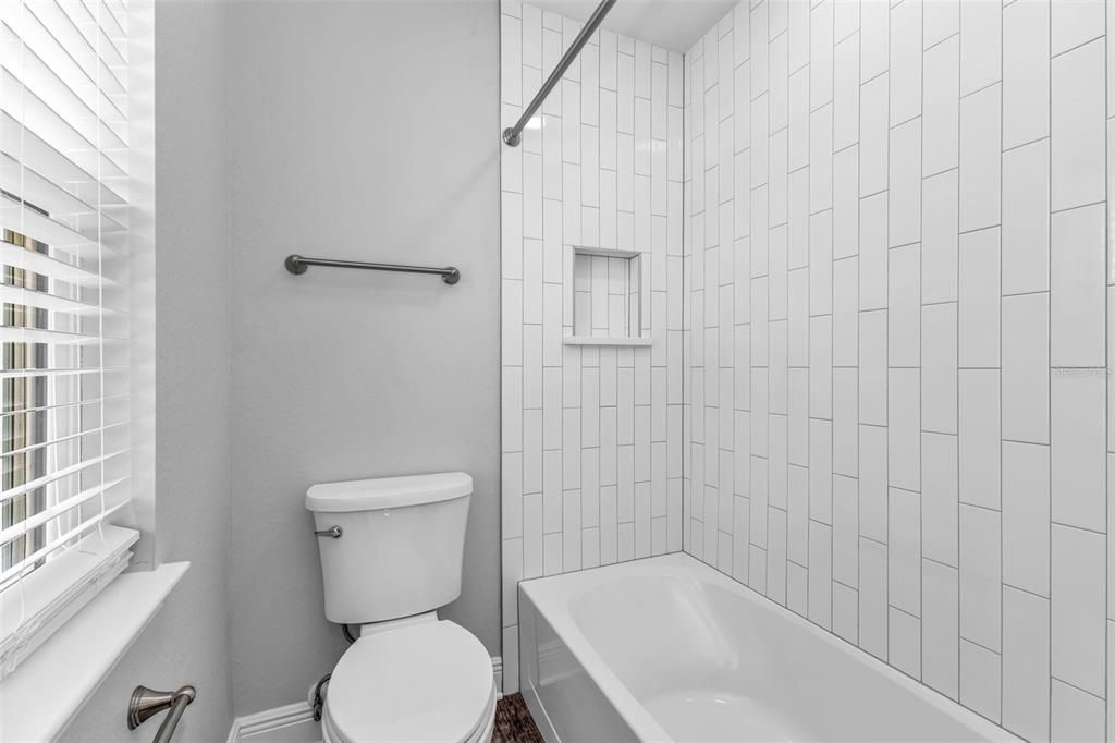 For Rent: $3,000 (3 beds, 3 baths, 1344 Square Feet)