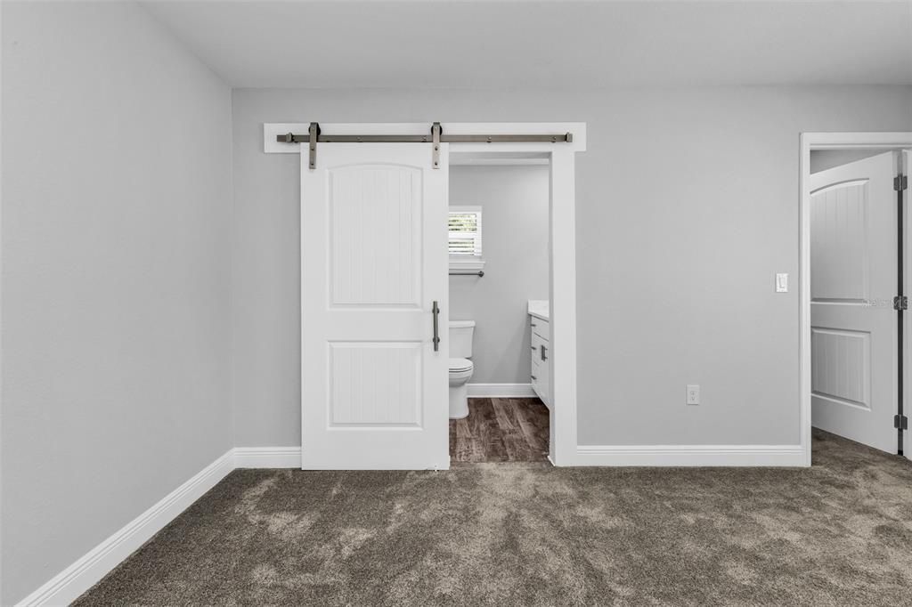 For Rent: $3,000 (3 beds, 3 baths, 1344 Square Feet)