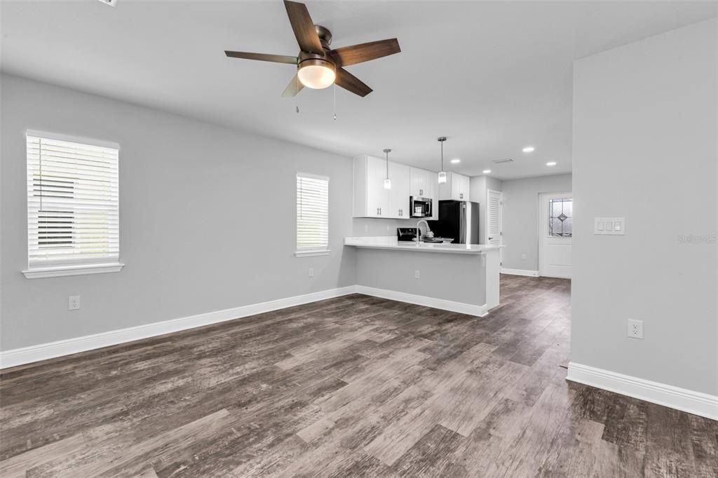 For Rent: $3,000 (3 beds, 3 baths, 1344 Square Feet)