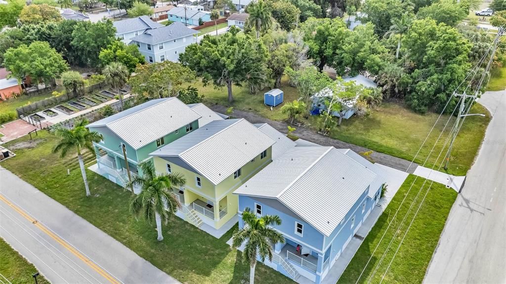 For Rent: $3,000 (3 beds, 3 baths, 1344 Square Feet)