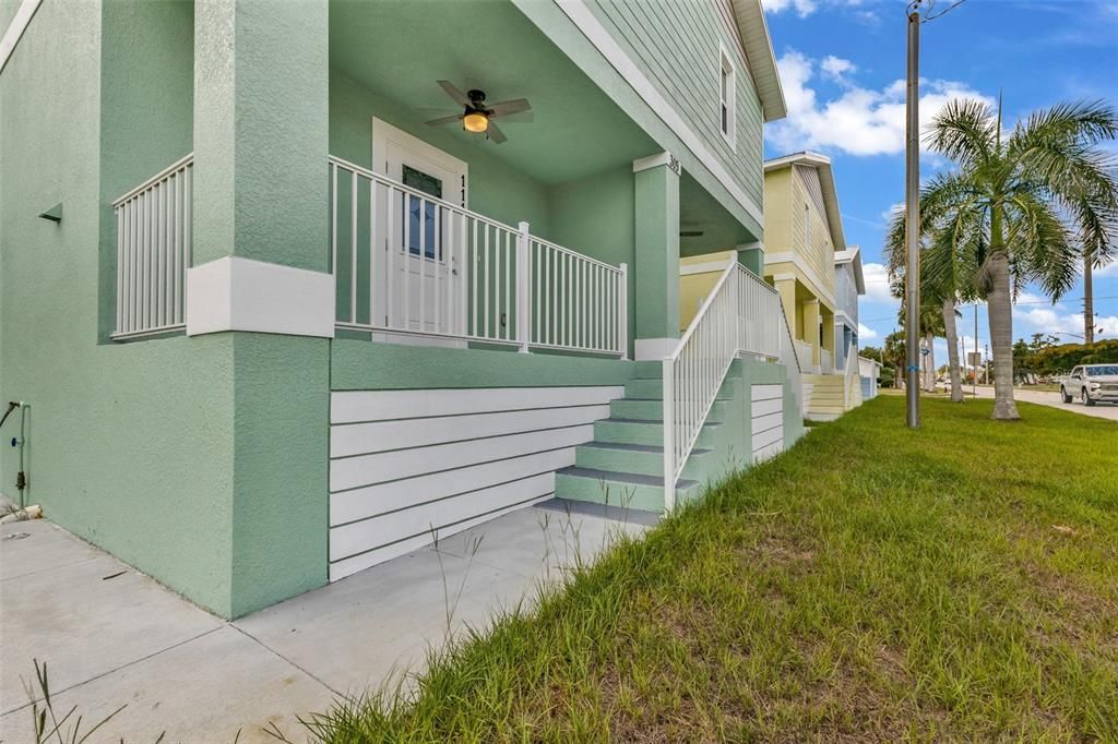 For Rent: $3,000 (3 beds, 3 baths, 1344 Square Feet)
