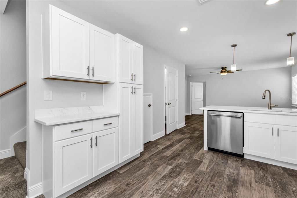 For Rent: $3,000 (3 beds, 3 baths, 1344 Square Feet)