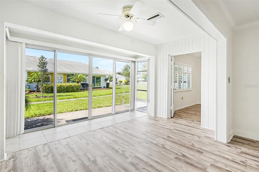 For Sale: $250,000 (2 beds, 2 baths, 1295 Square Feet)