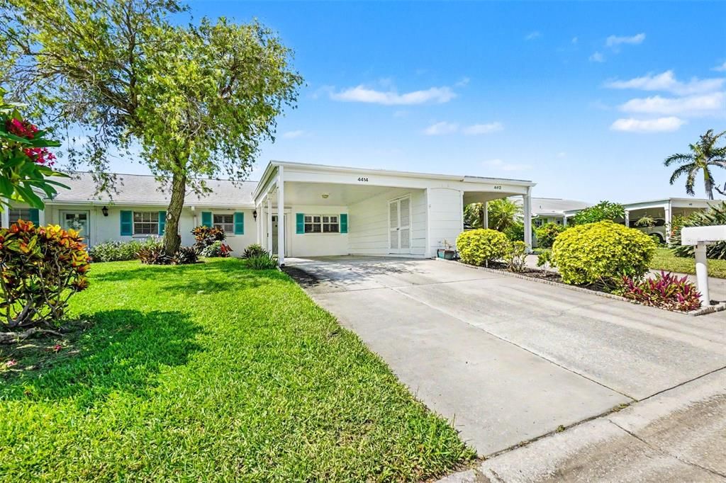 For Sale: $250,000 (2 beds, 2 baths, 1295 Square Feet)