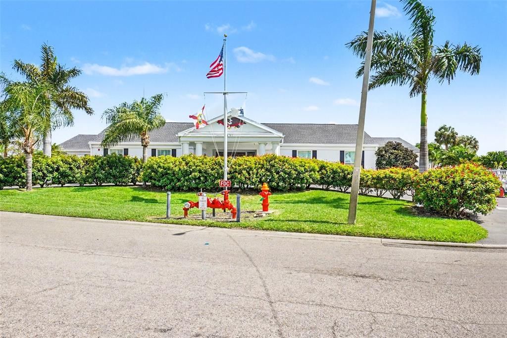 For Sale: $250,000 (2 beds, 2 baths, 1295 Square Feet)