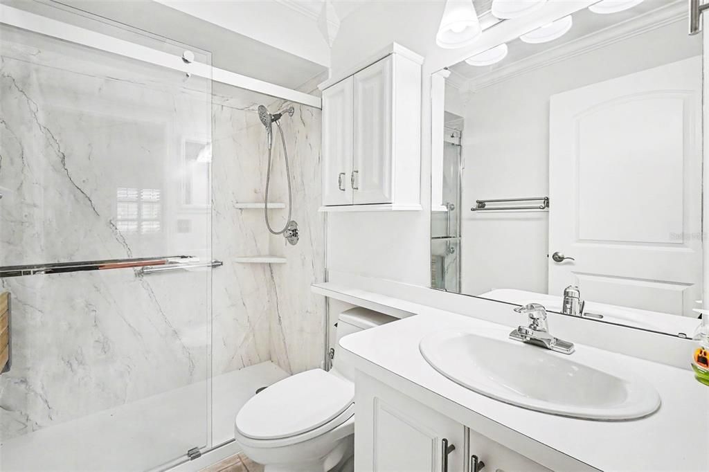 For Sale: $250,000 (2 beds, 2 baths, 1295 Square Feet)