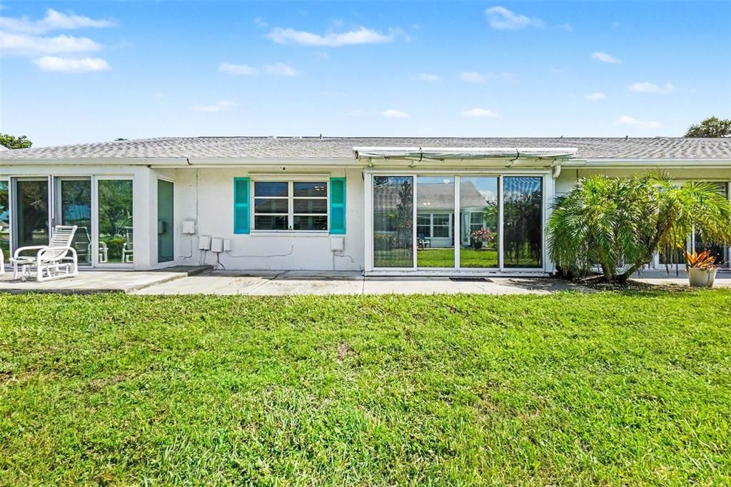 For Sale: $250,000 (2 beds, 2 baths, 1295 Square Feet)