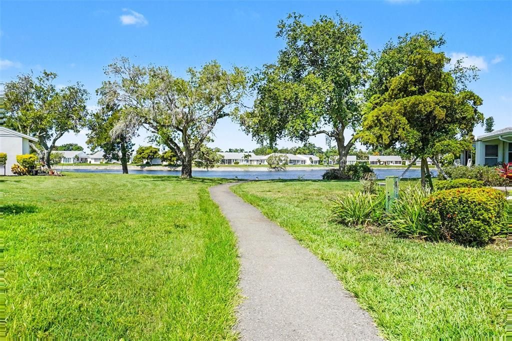 For Sale: $250,000 (2 beds, 2 baths, 1295 Square Feet)