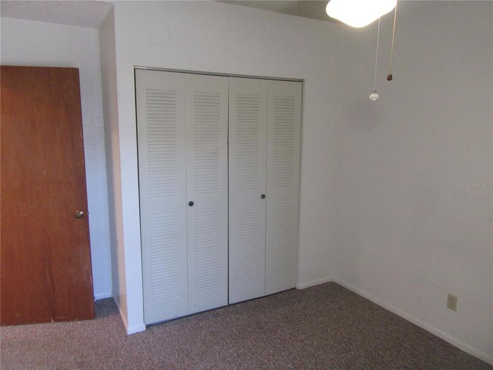 В аренду: $1,695 (2 спален, 1 ванн, 740 Квадратных фут)