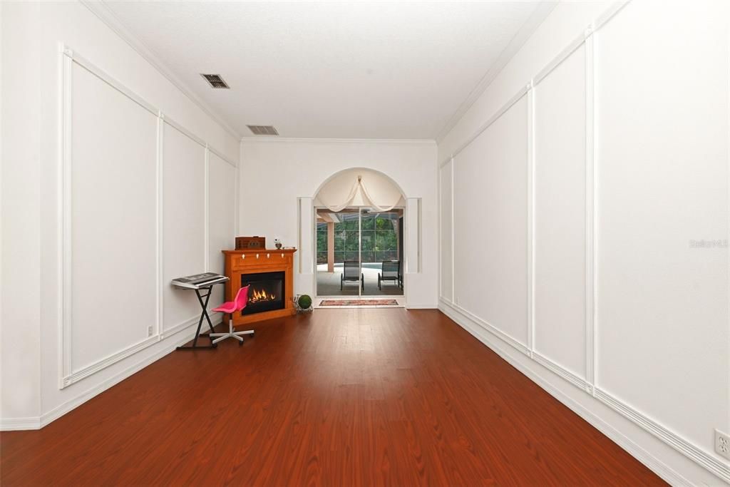 For Sale: $749,000 (5 beds, 4 baths, 3218 Square Feet)