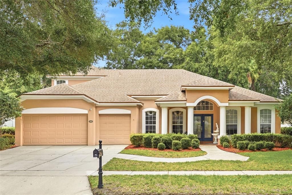 For Sale: $749,000 (5 beds, 4 baths, 3218 Square Feet)