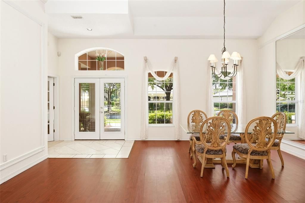 For Sale: $749,000 (5 beds, 4 baths, 3218 Square Feet)