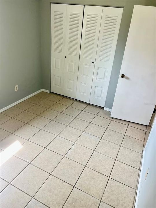 For Rent: $1,200 (2 beds, 1 baths, 840 Square Feet)
