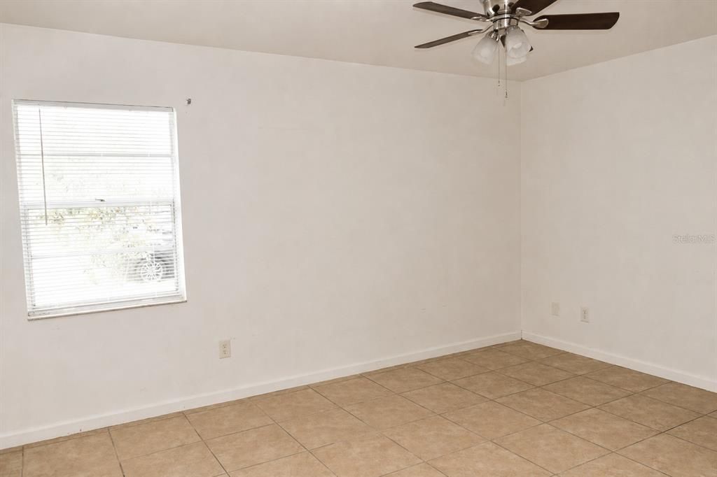For Rent: $1,870 (3 beds, 2 baths, 1368 Square Feet)