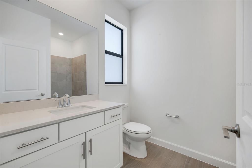 For Sale: $579,000 (3 beds, 3 baths, 2202 Square Feet)
