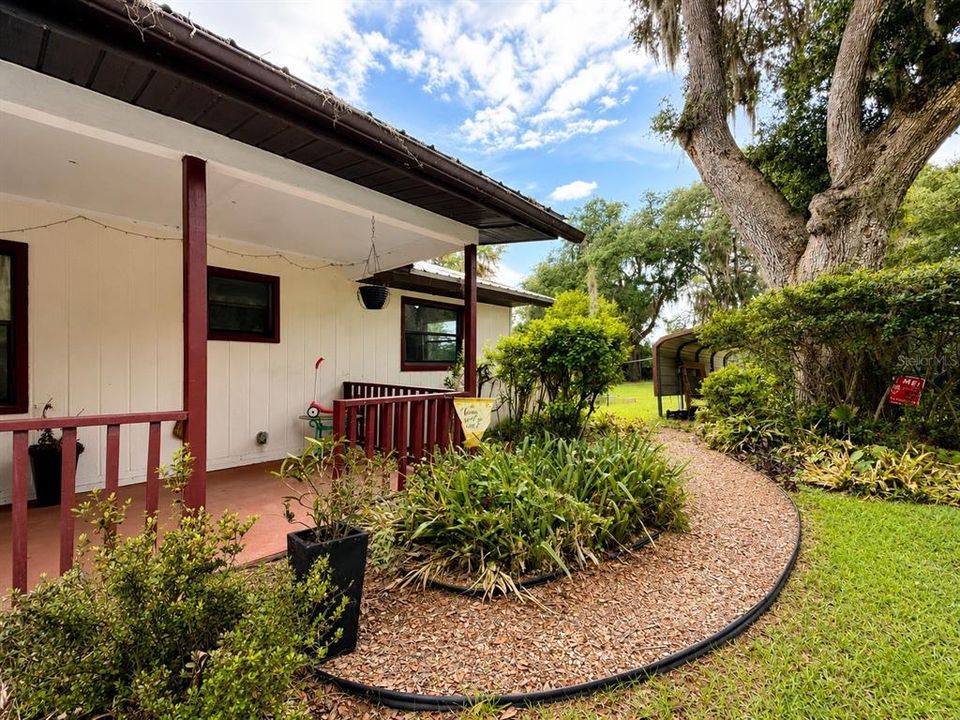 For Sale: $234,900 (2 beds, 1 baths, 1496 Square Feet)
