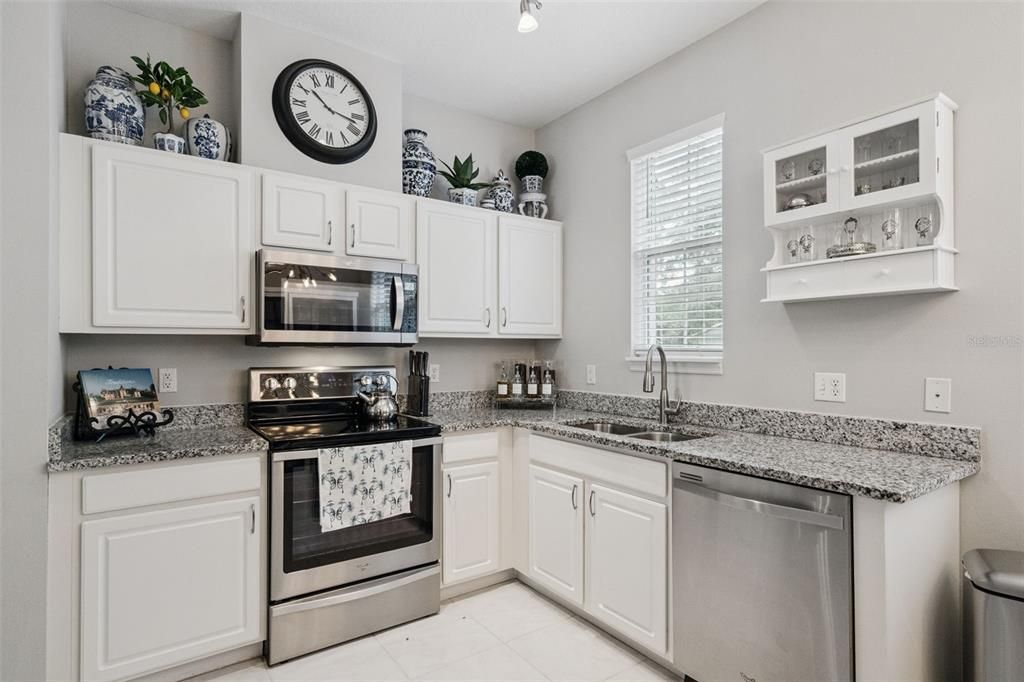 Active With Contract: $360,000 (2 beds, 2 baths, 1375 Square Feet)