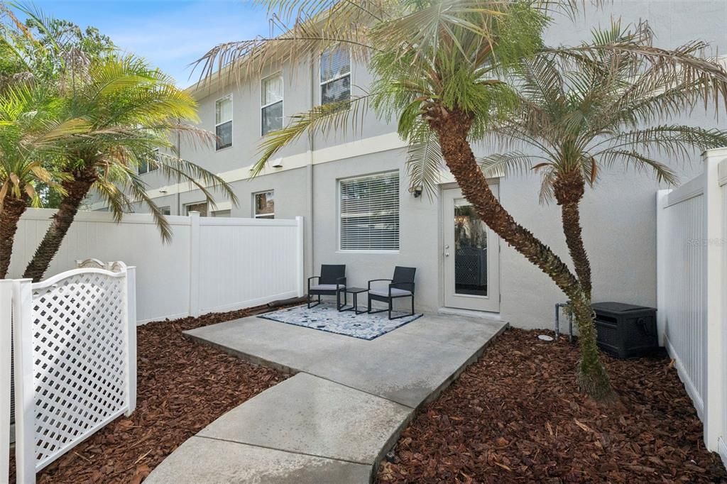 Active With Contract: $360,000 (2 beds, 2 baths, 1375 Square Feet)
