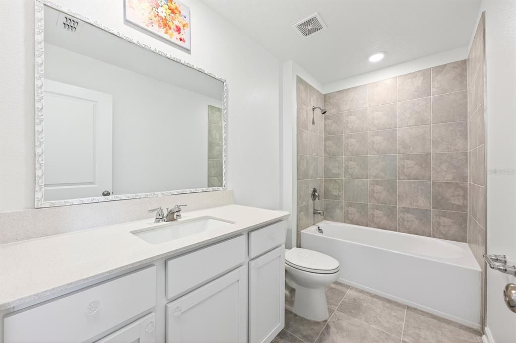For Sale: $365,000 (4 beds, 2 baths, 1871 Square Feet)
