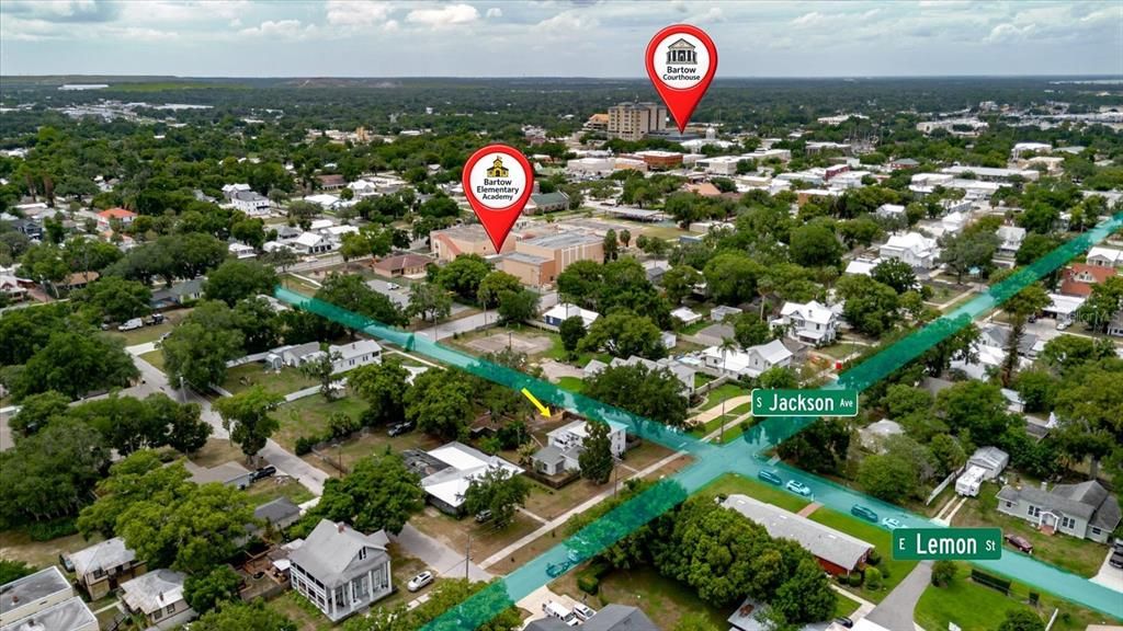En Venta: $365,000 (4 camas, 5 baños, 3018 Pies cuadrados)