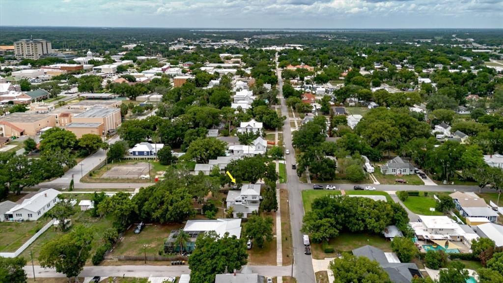 En Venta: $365,000 (4 camas, 5 baños, 3018 Pies cuadrados)