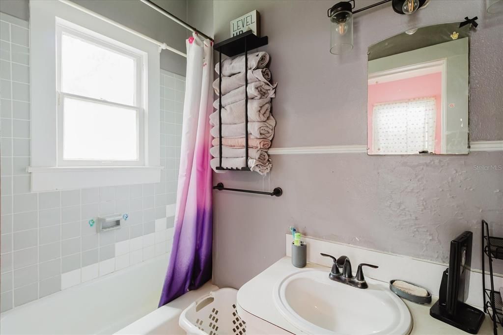 En Venta: $365,000 (4 camas, 5 baños, 3018 Pies cuadrados)