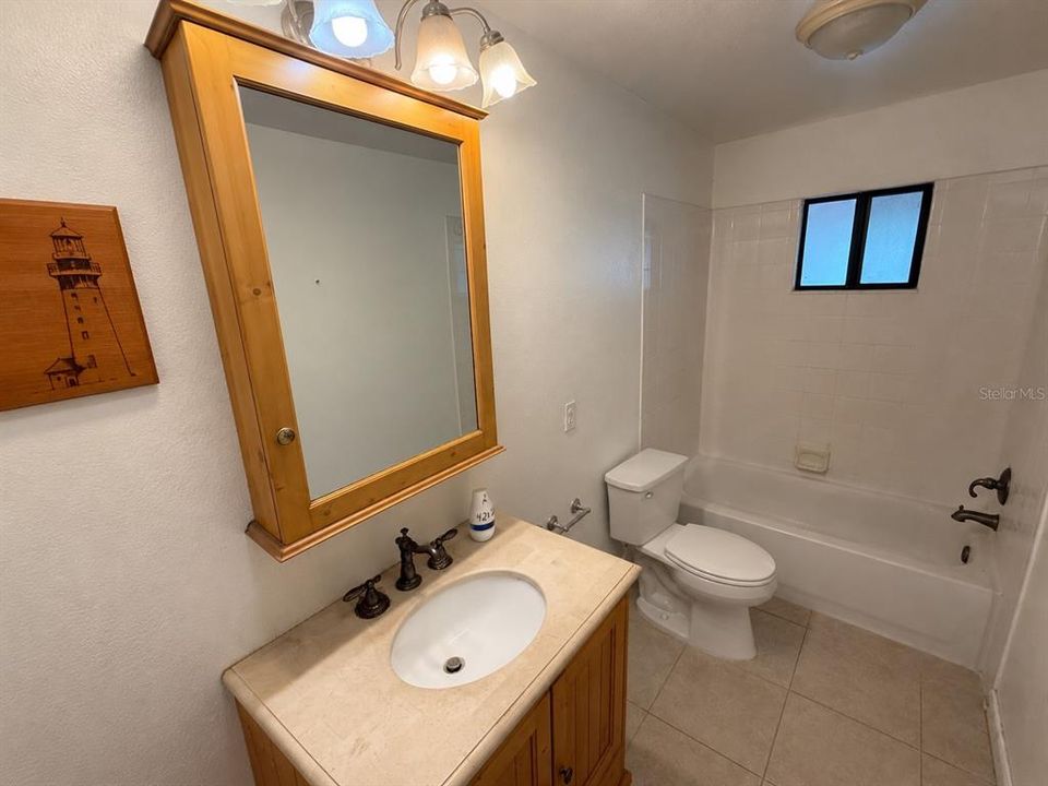 For Sale: $400,000 (5 beds, 3 baths, 5810 Square Feet)