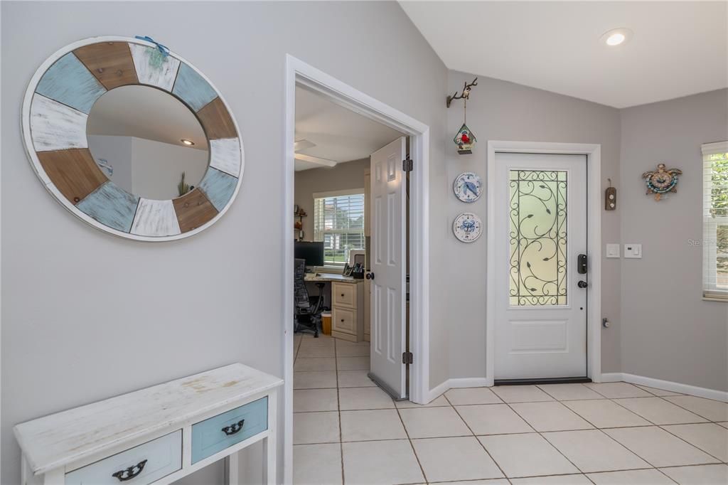 For Sale: $399,900 (3 beds, 2 baths, 1590 Square Feet)