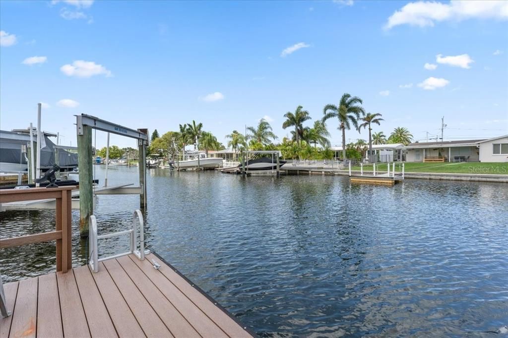 For Sale: $540,000 (2 beds, 2 baths, 1387 Square Feet)