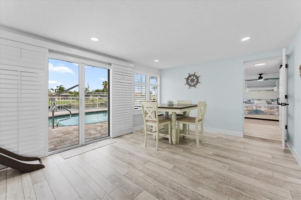 For Sale: $540,000 (2 beds, 2 baths, 1387 Square Feet)
