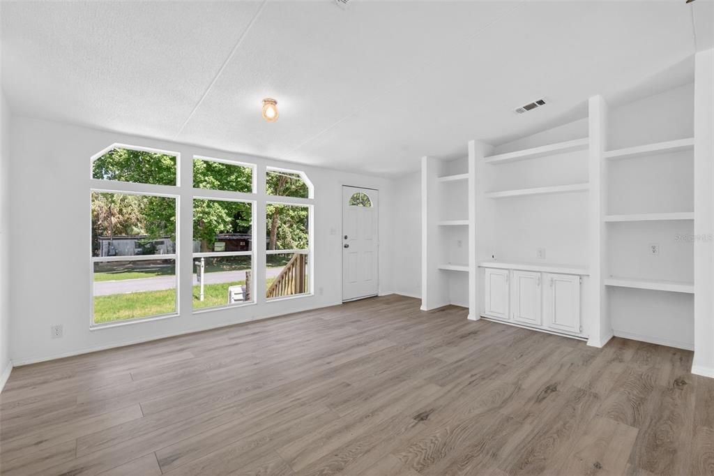 For Sale: $212,000 (4 beds, 2 baths, 2128 Square Feet)