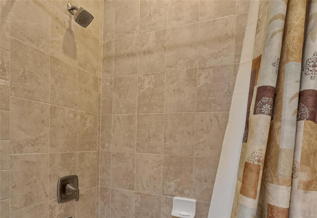 For Sale: $500,000 (4 beds, 3 baths, 2299 Square Feet)