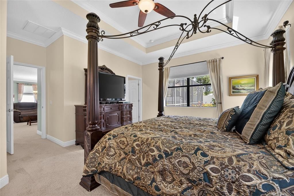 For Sale: $500,000 (4 beds, 3 baths, 2299 Square Feet)