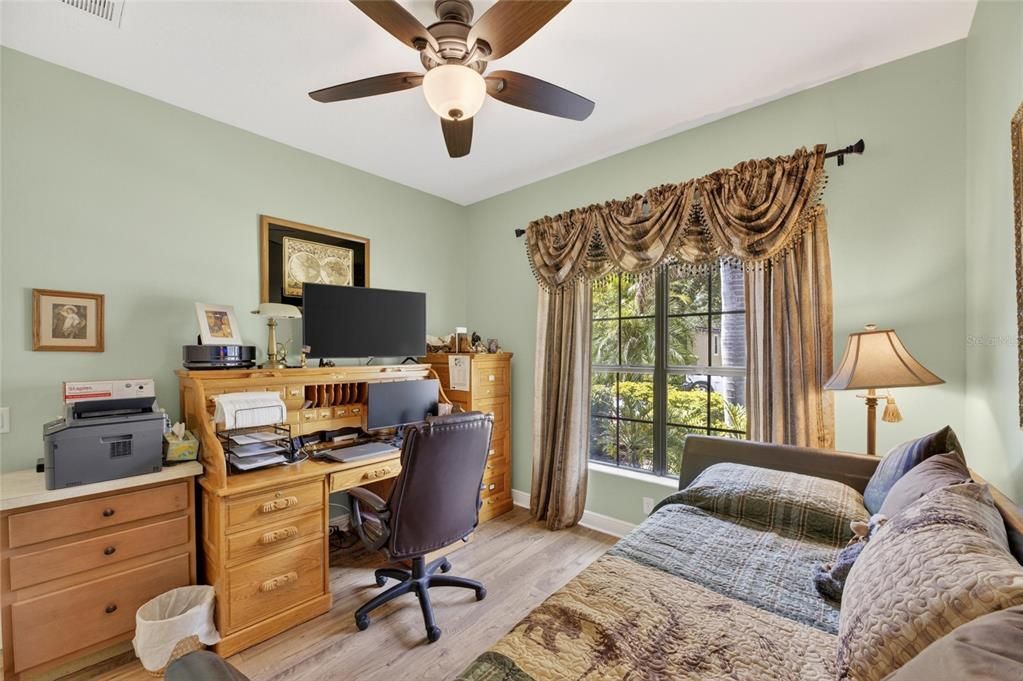 For Sale: $500,000 (4 beds, 3 baths, 2299 Square Feet)