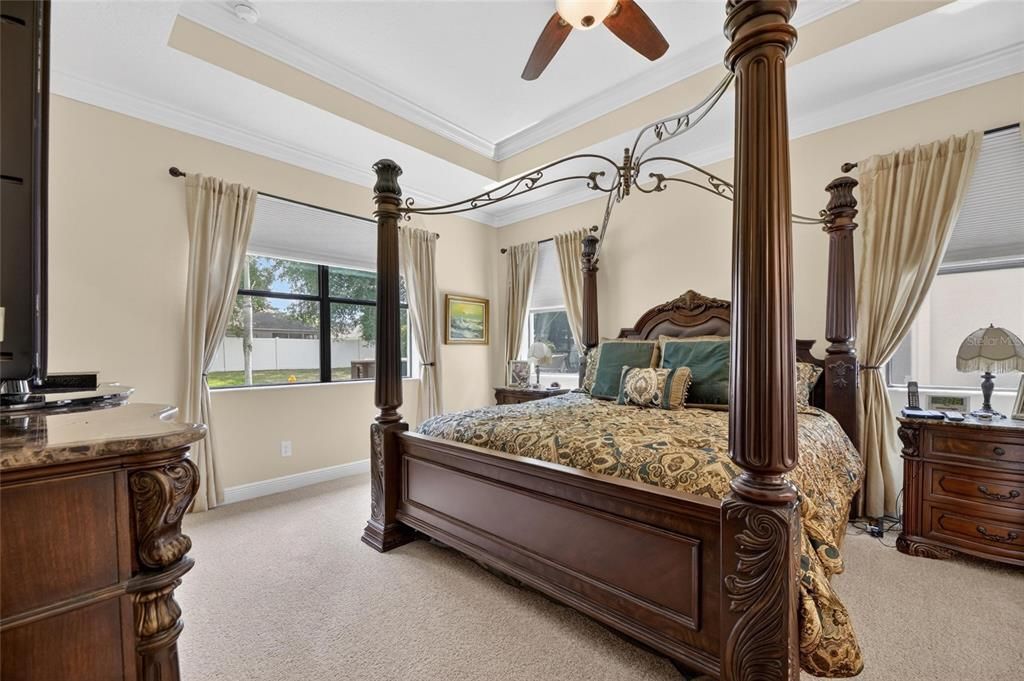 For Sale: $500,000 (4 beds, 3 baths, 2299 Square Feet)