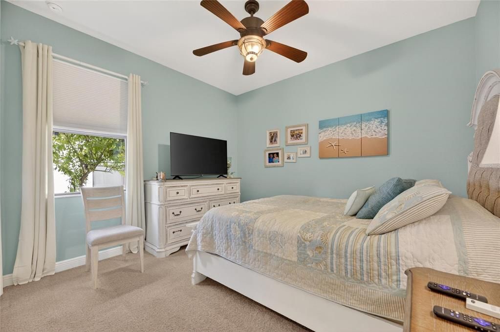 For Sale: $500,000 (4 beds, 3 baths, 2299 Square Feet)