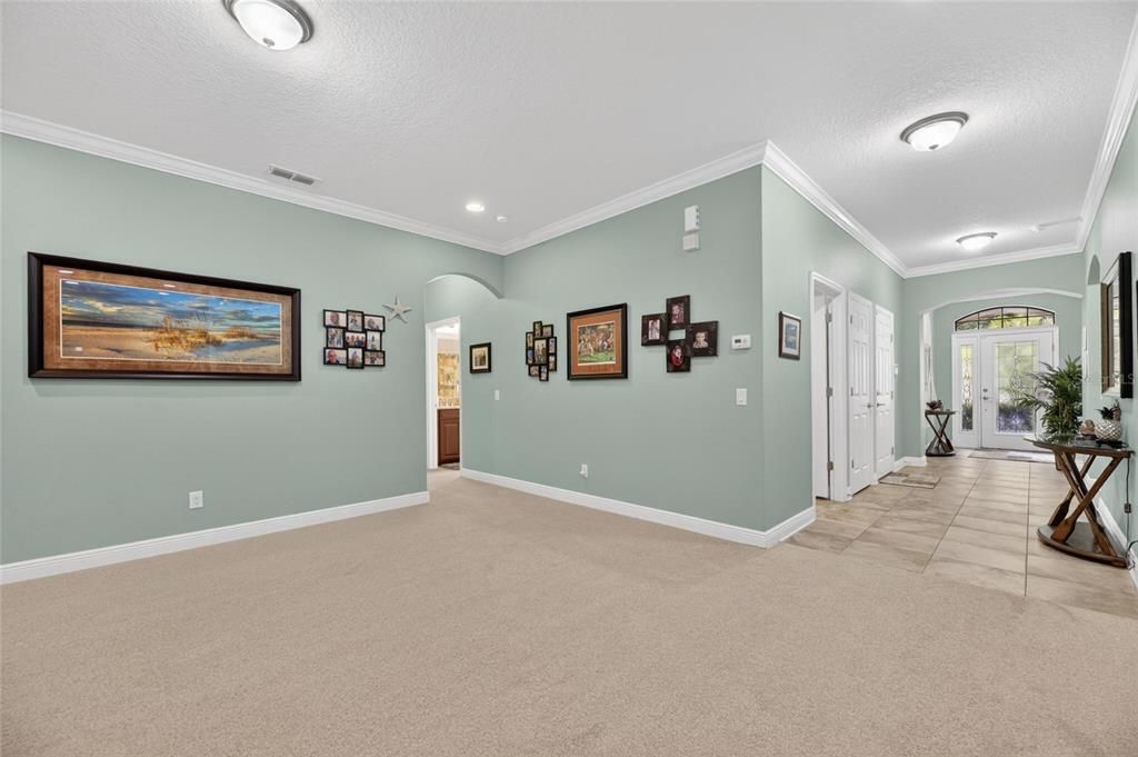 For Sale: $500,000 (4 beds, 3 baths, 2299 Square Feet)