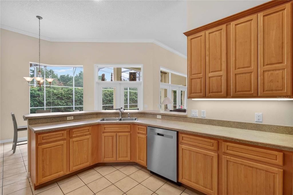 For Sale: $425,000 (3 beds, 2 baths, 2296 Square Feet)