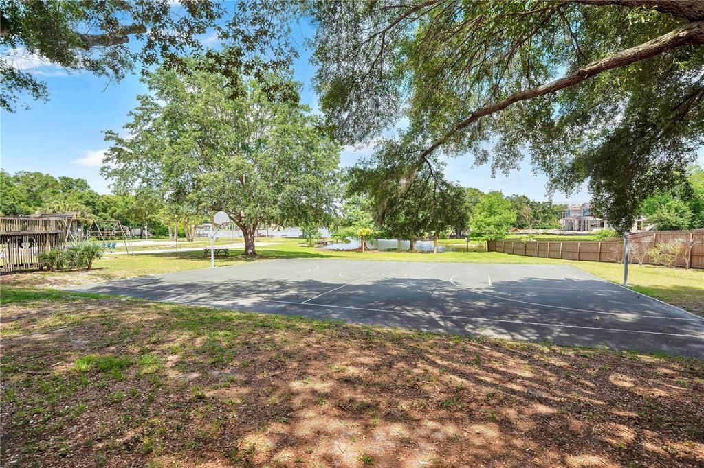 Active With Contract: $569,000 (3 beds, 2 baths, 2202 Square Feet)