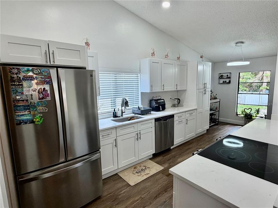 For Sale: $475,000 (3 beds, 2 baths, 1602 Square Feet)