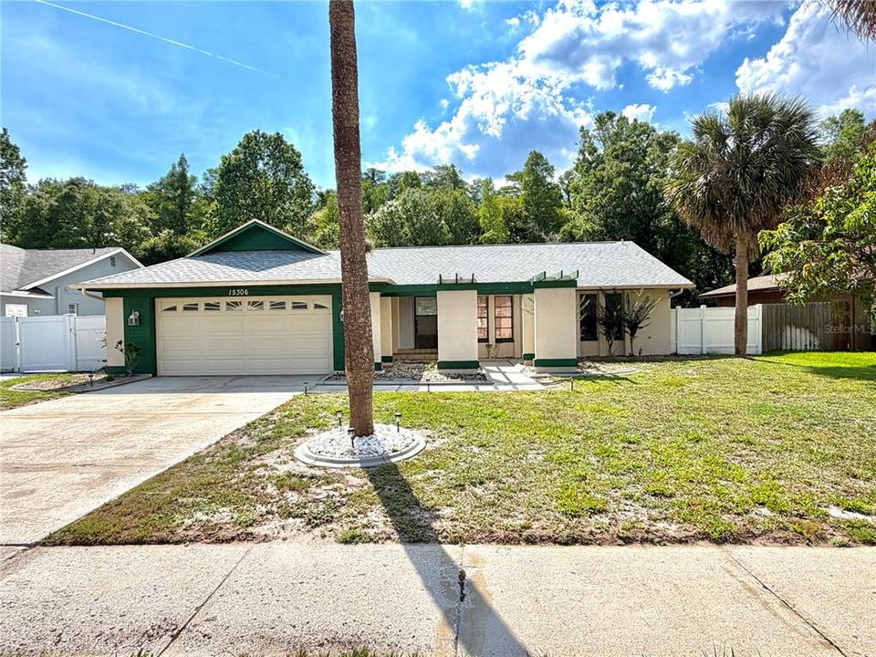 For Sale: $475,000 (3 beds, 2 baths, 1602 Square Feet)