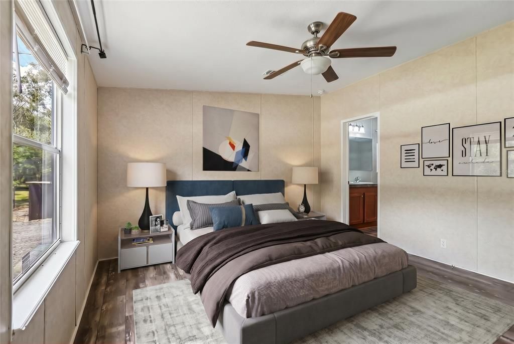 For Sale: $345,000 (3 beds, 2 baths, 1300 Square Feet)