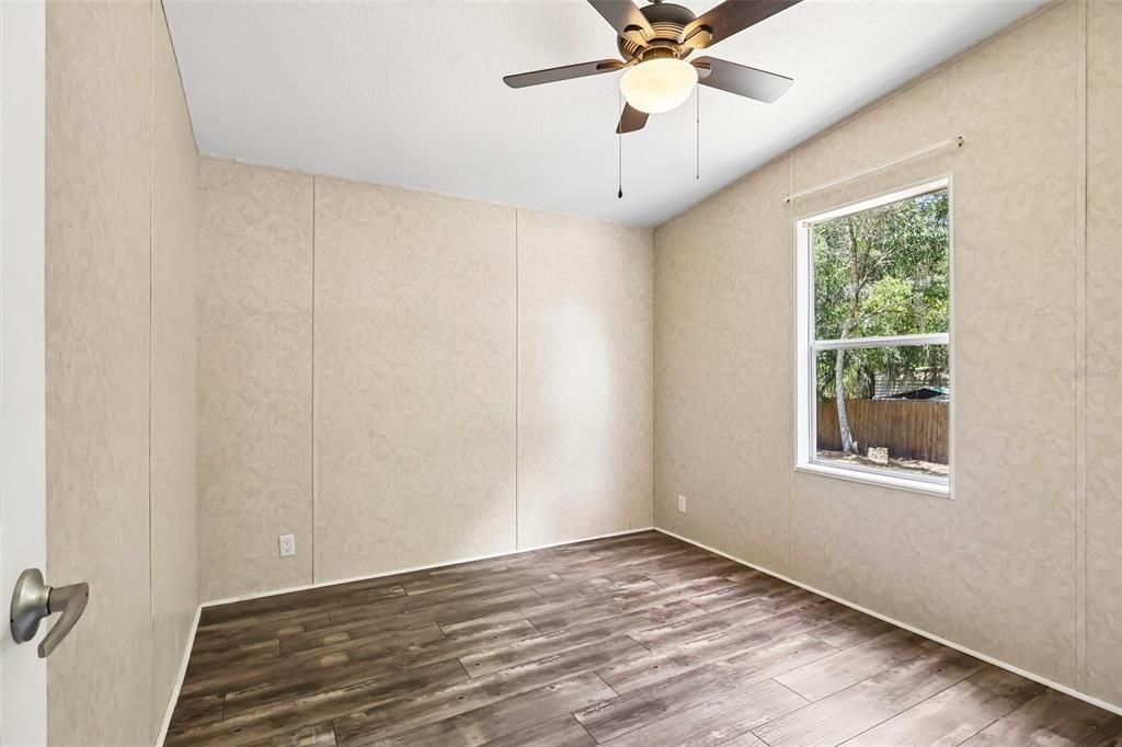 For Sale: $345,000 (3 beds, 2 baths, 1300 Square Feet)