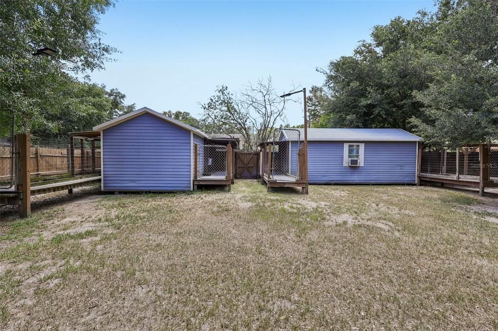 For Sale: $345,000 (3 beds, 2 baths, 1300 Square Feet)
