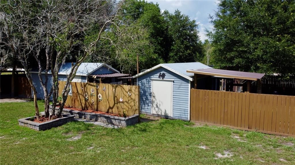 For Sale: $345,000 (3 beds, 2 baths, 1300 Square Feet)