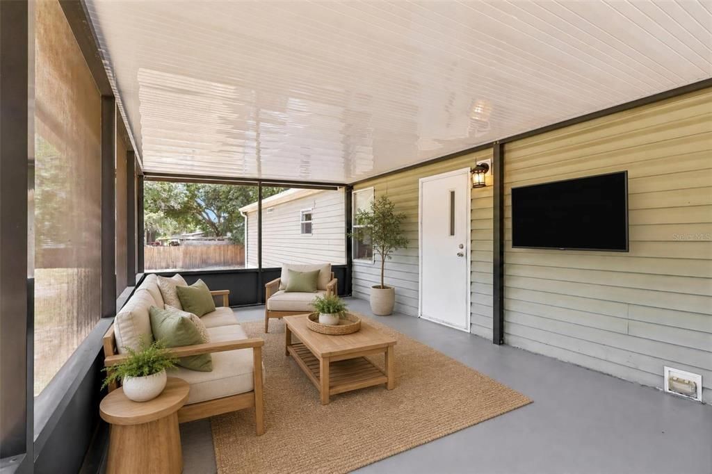 For Sale: $345,000 (3 beds, 2 baths, 1300 Square Feet)