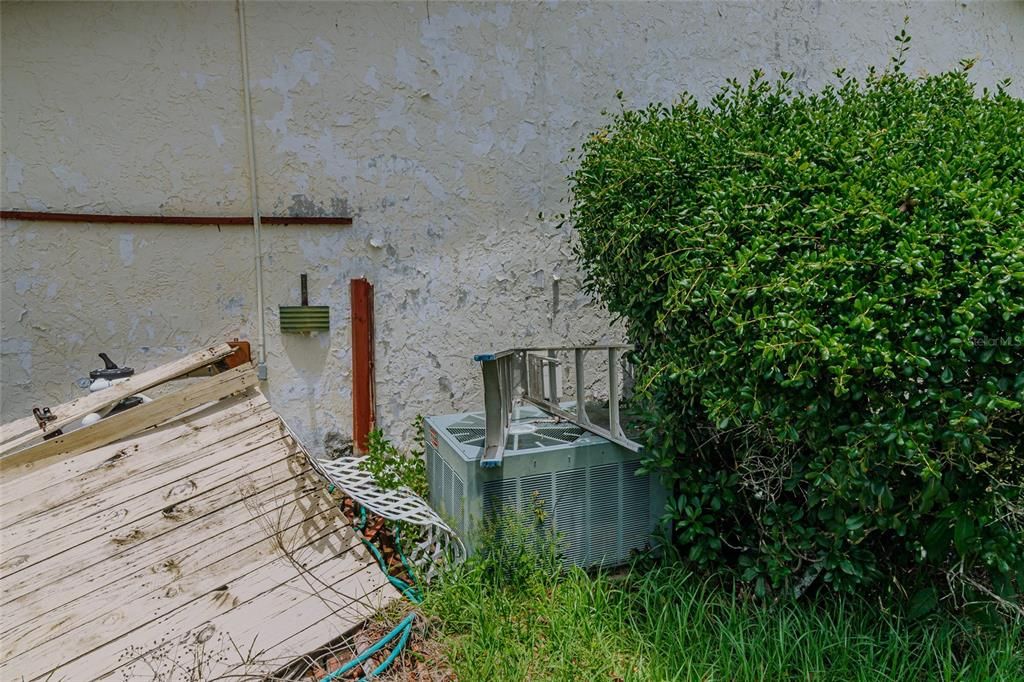 На продажу: $199,000 (3 спален, 2 ванн, 1826 Квадратных фут)