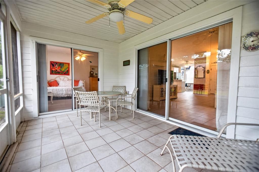 Active With Contract: $289,900 (2 beds, 2 baths, 1180 Square Feet)