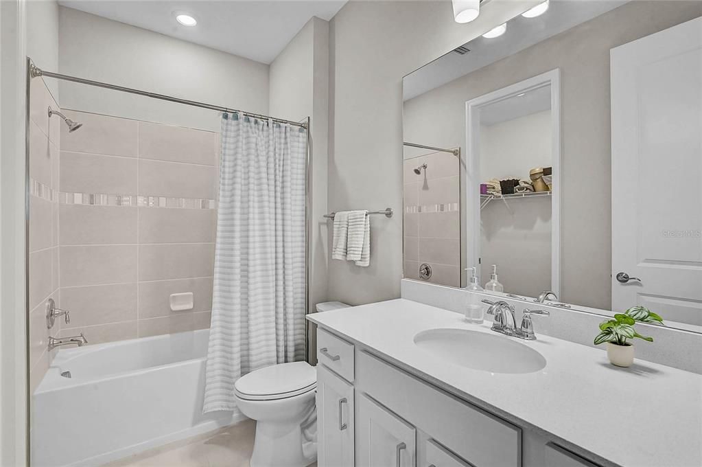 For Sale: $779,900 (5 beds, 4 baths, 3422 Square Feet)